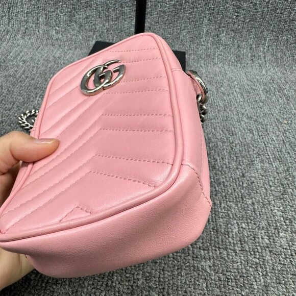 Gucci Marmont Cellphone Pouch Crossbody Bag 625-021125 - Picture 4 of 14